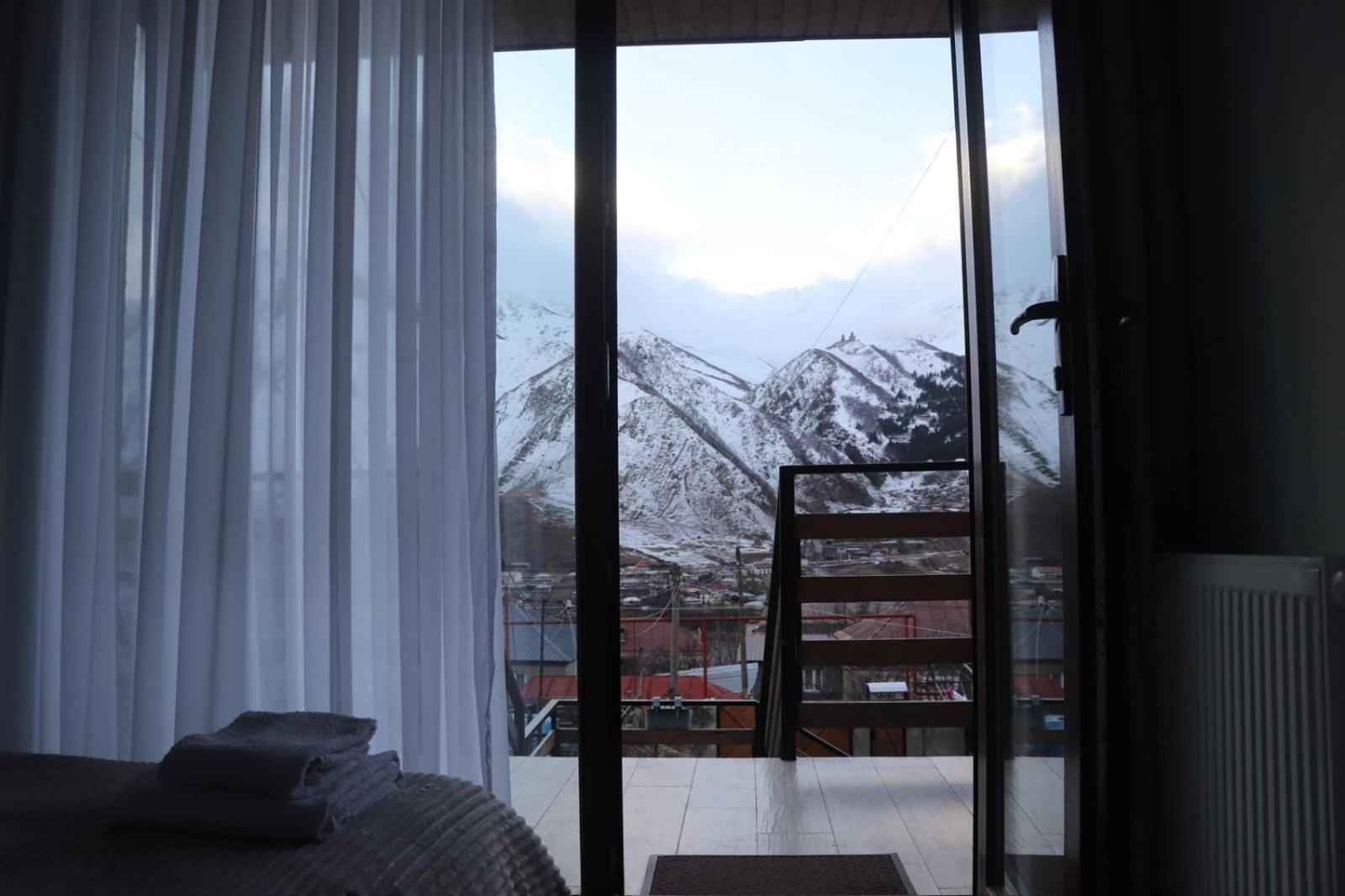 Guesthouse Relax In Kazbegi מראה חיצוני תמונה