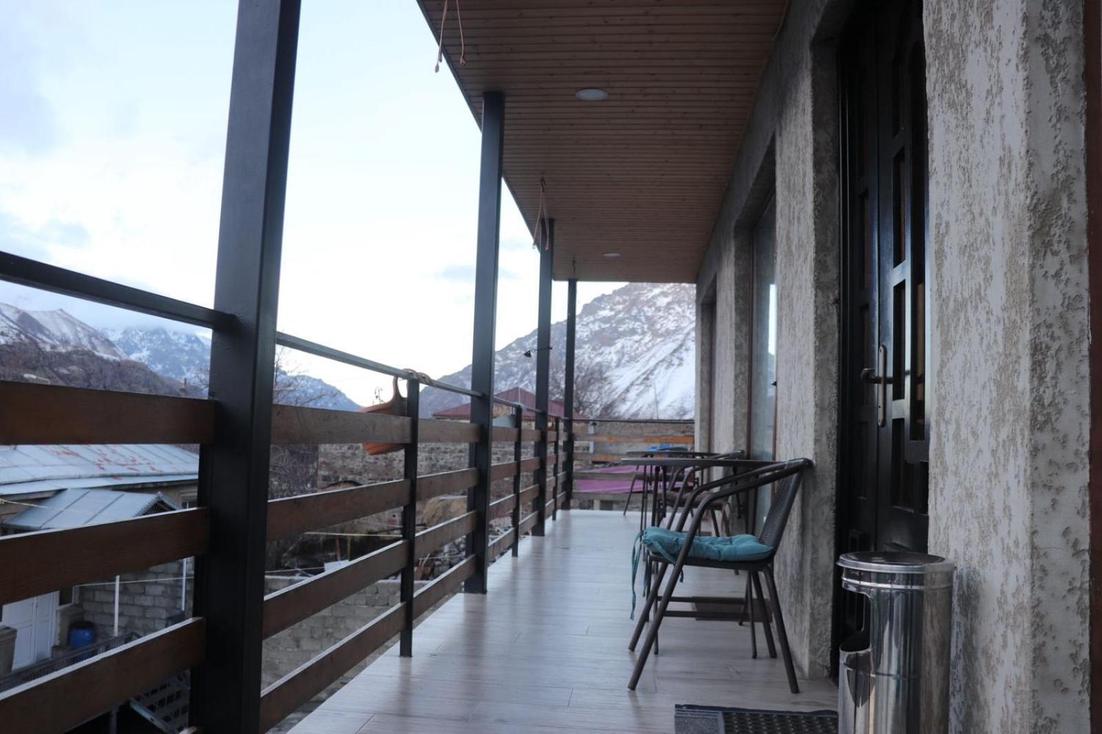 Guesthouse Relax In Kazbegi מראה חיצוני תמונה