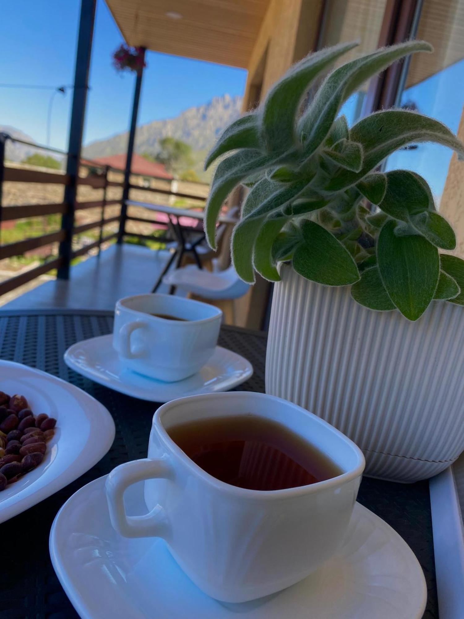 Guesthouse Relax In Kazbegi מראה חיצוני תמונה